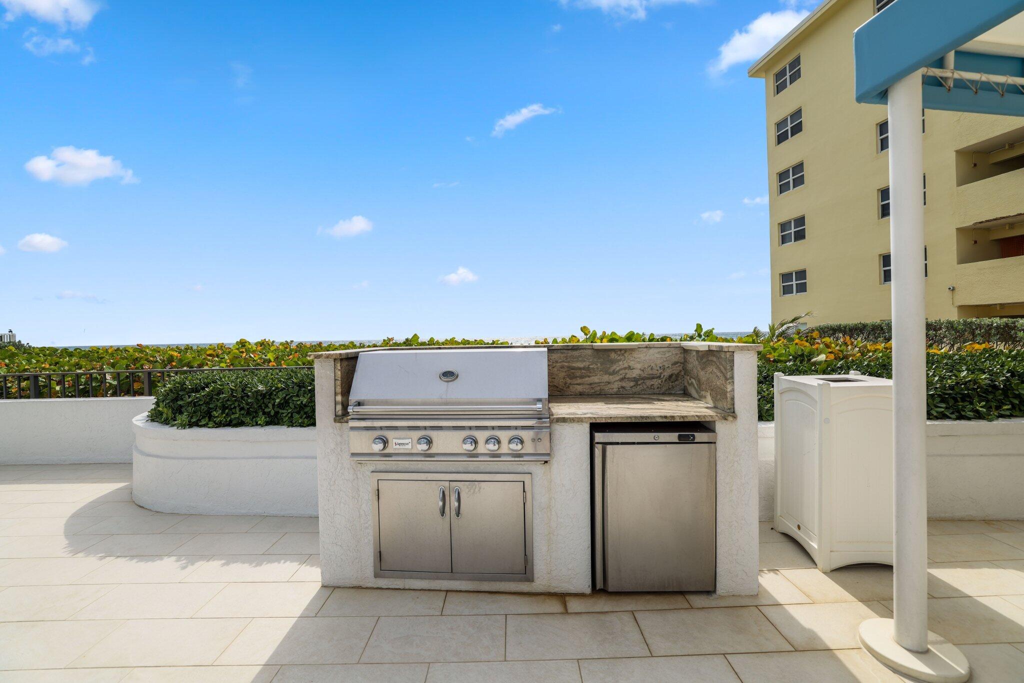 250 South Ocean Boulevard, Unit 9A Boca Raton, FL 33432 - Photo 38 of 57 250 s ocean Blvd 9a - 66.jpg-SMALL