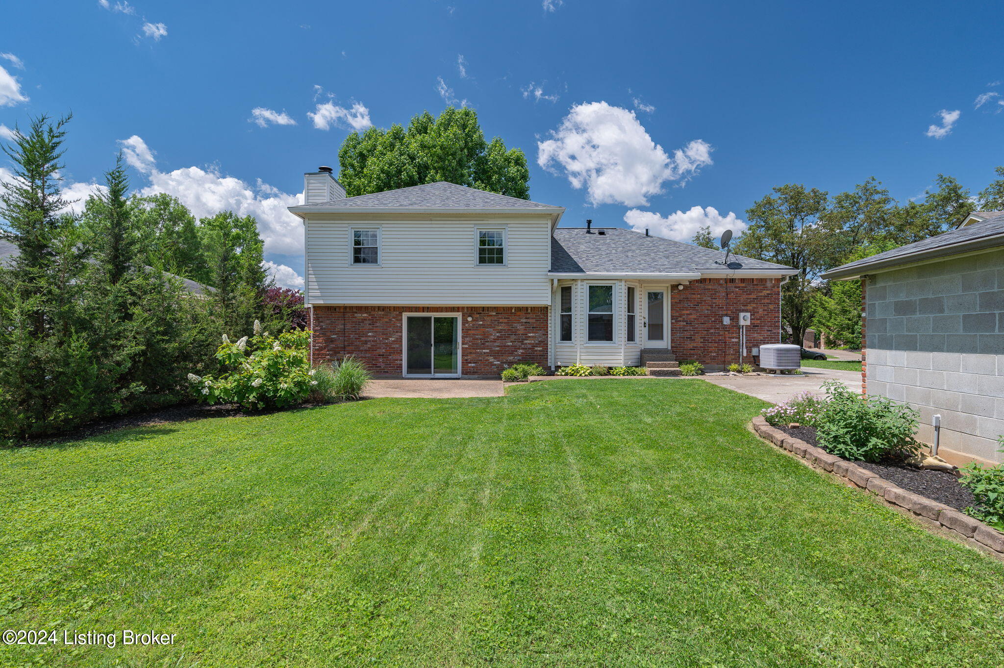 7009 Chippenham Road Louisville, KY 40222 - Photo 35 of 44 Expansive and well kept backyard bursting with potential!