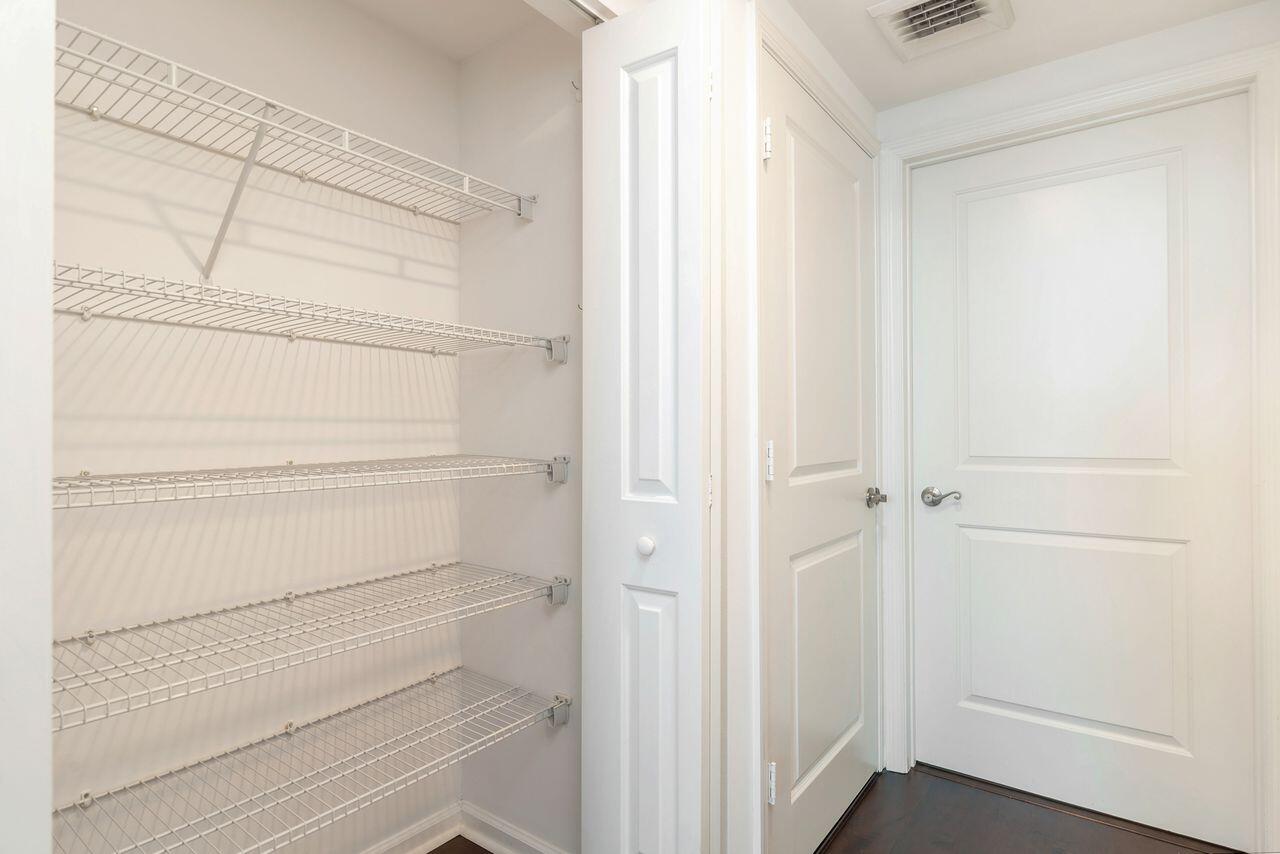 403 South Sapodilla Avenue, Unit 509 West Palm Beach, FL 33401 - Photo 21 of 42 a view of walk in closet
