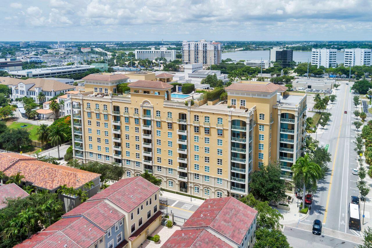 403 South Sapodilla Avenue, Unit 509 West Palm Beach, FL 33401 - Photo 40 of 42 a view of city with tall buildings