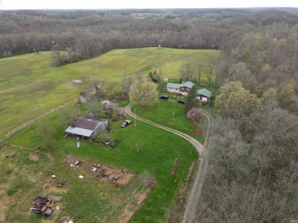 $249,900 | 1933 North 50 West, Albion, IN 46701