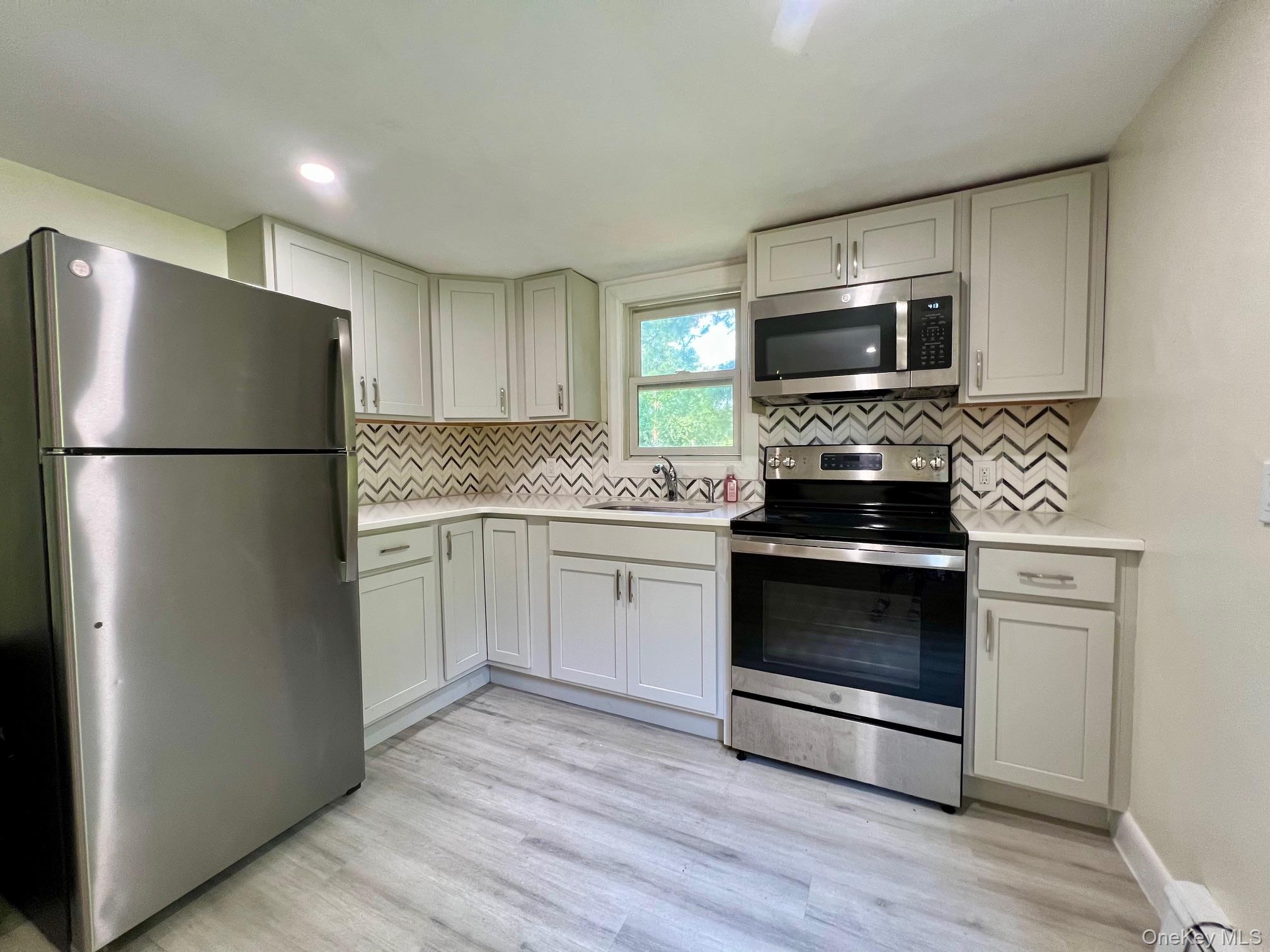 286 Crum Elbow Road, Unit 3 Hyde Park, NY 12538 - Photo 6 of 15