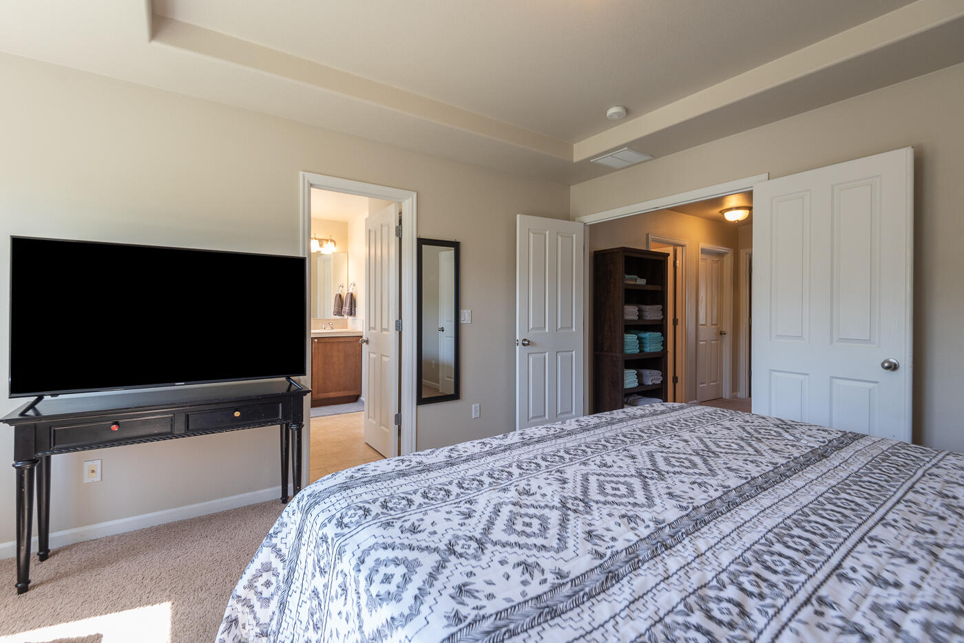 2664 Southwest 50th Street Redmond, OR 97756 - Photo 16 of 25 50th_Chris-10