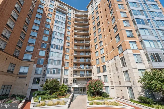 $599,000 | 555 Massachusetts Avenue Northwest, Unit 901, Washington, DC 20001