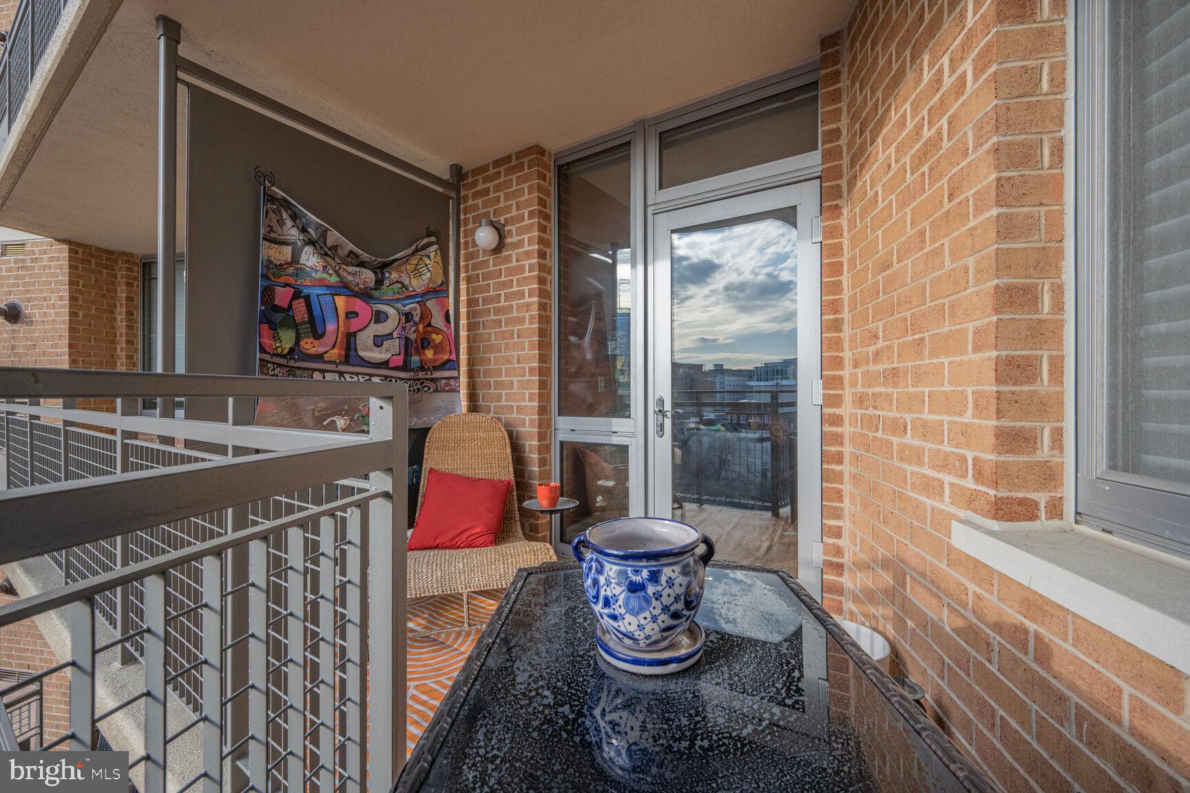 555 Massachusetts Avenue Northwest, Unit 901 Washington, DC 20001 - Photo 6 of 50 a bathroom with a bathtub and a sink
