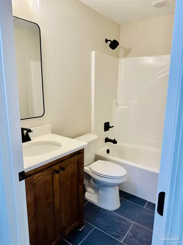 $349,998 | 7917 Twin Lake Drive, Milton, FL 32583