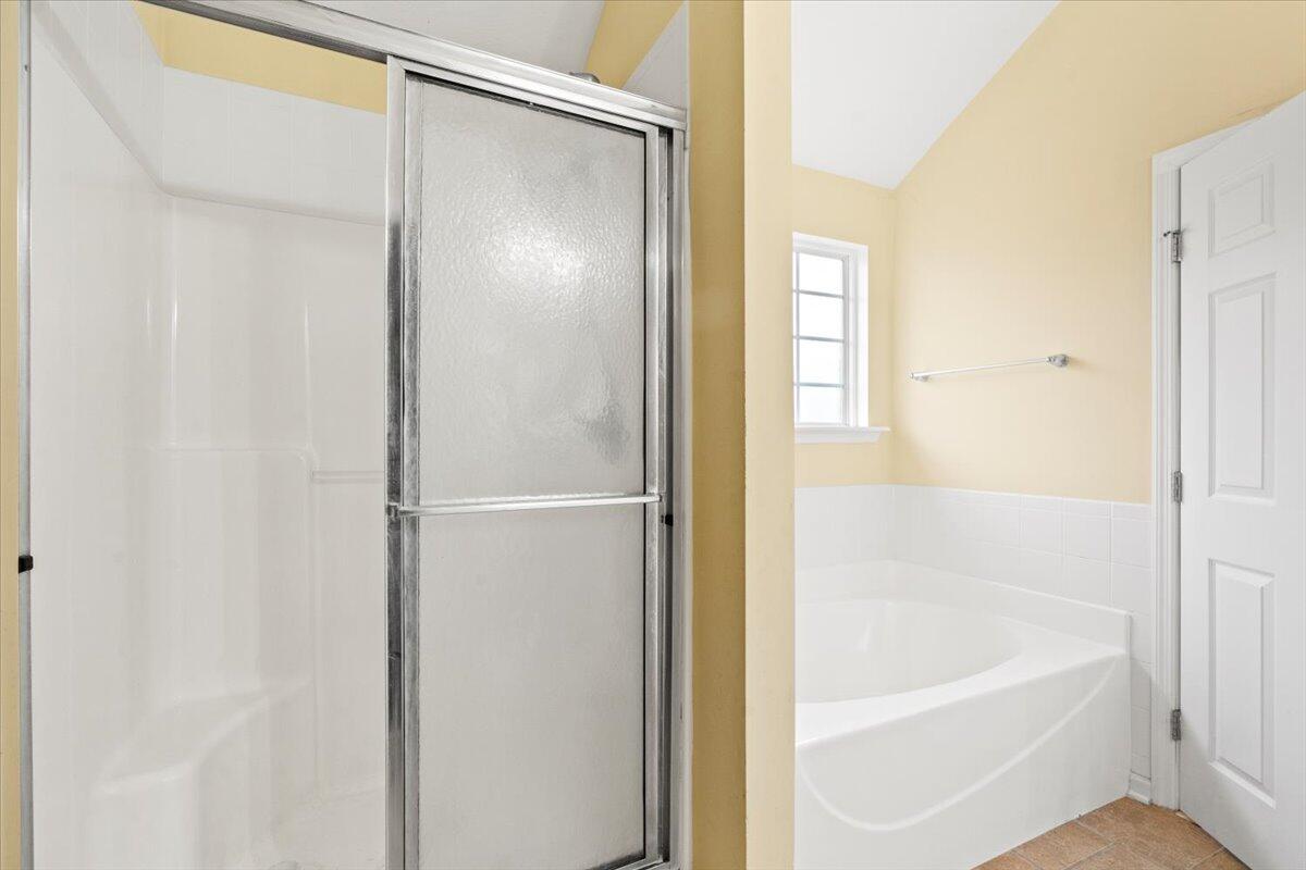 976 Cannock Street Grovetown, GA 30813 - Photo 22 of 33 22-Owners Bathroom