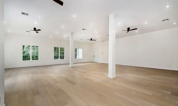$4,400,000 | 1031 Hunters Creek, Hockley, TX 77447