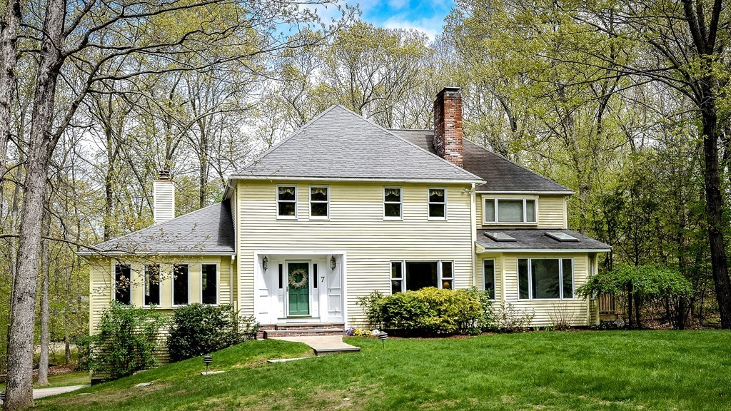 7 Indian Ridge Way Natick, MA 01760 - Photo 2 of 27 Gallery Image 2