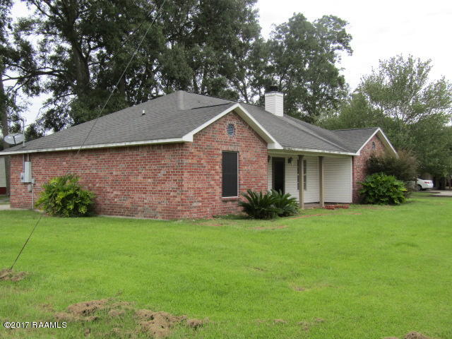 1095 Red Barn Road Breaux Bridge, LA 70517 - Photo 1 of 8 IMG_9082