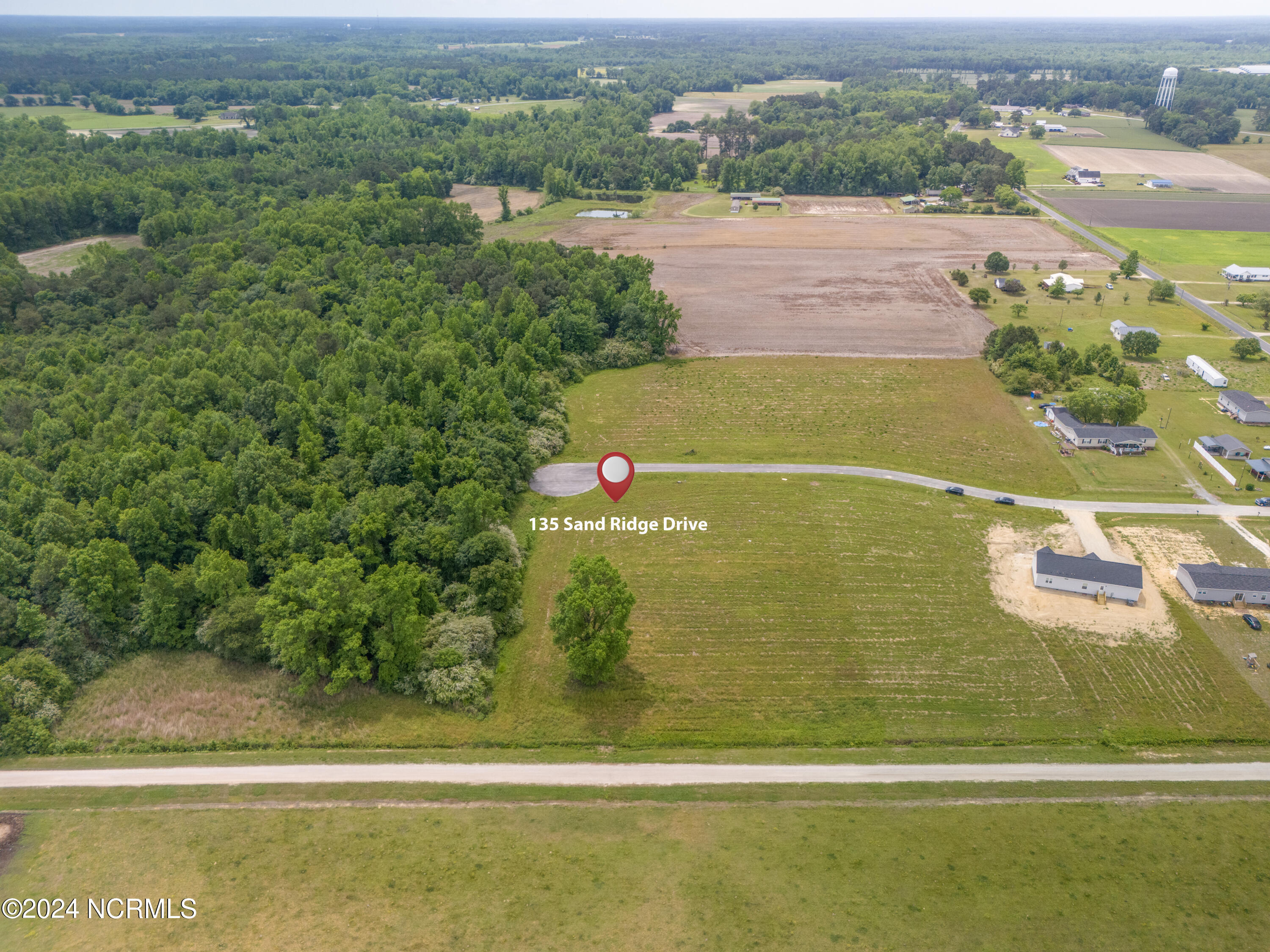 135 Sand Ridge Drive Beulaville, NC 28518 - Photo 5 of 11 4-DJI_20240503121946_0126_D-HDR-Edit