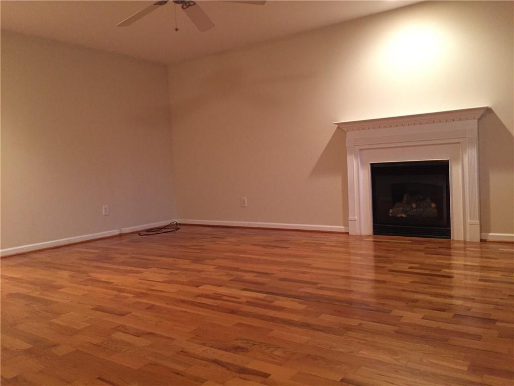 685 Garibaldi Street Southwest Atlanta, GA 30310 - Photo 7 of 9