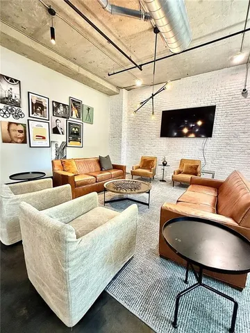 $1,195 | 2025 Peachtree Road Northeast, Unit EXECUTIVE, Atlanta, GA 30309