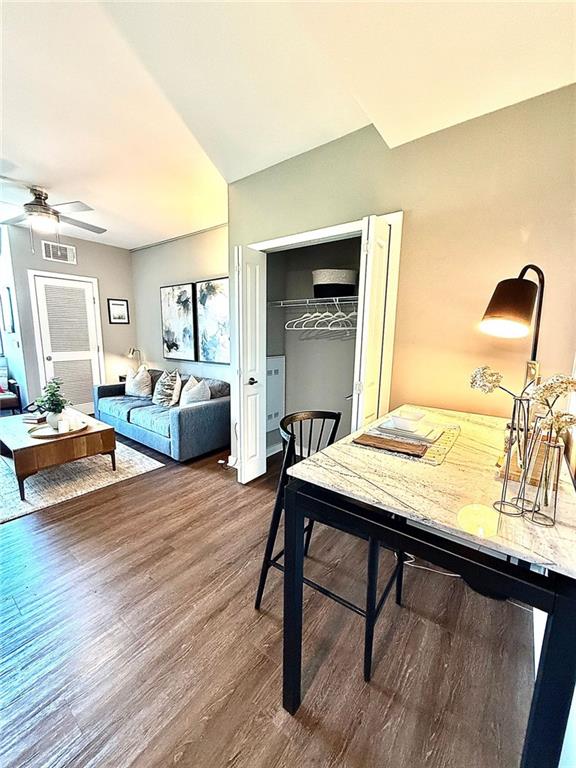 2025 Peachtree Road Northeast, Unit EXECUTIVE Atlanta, GA 30309 - Photo 6 of 10