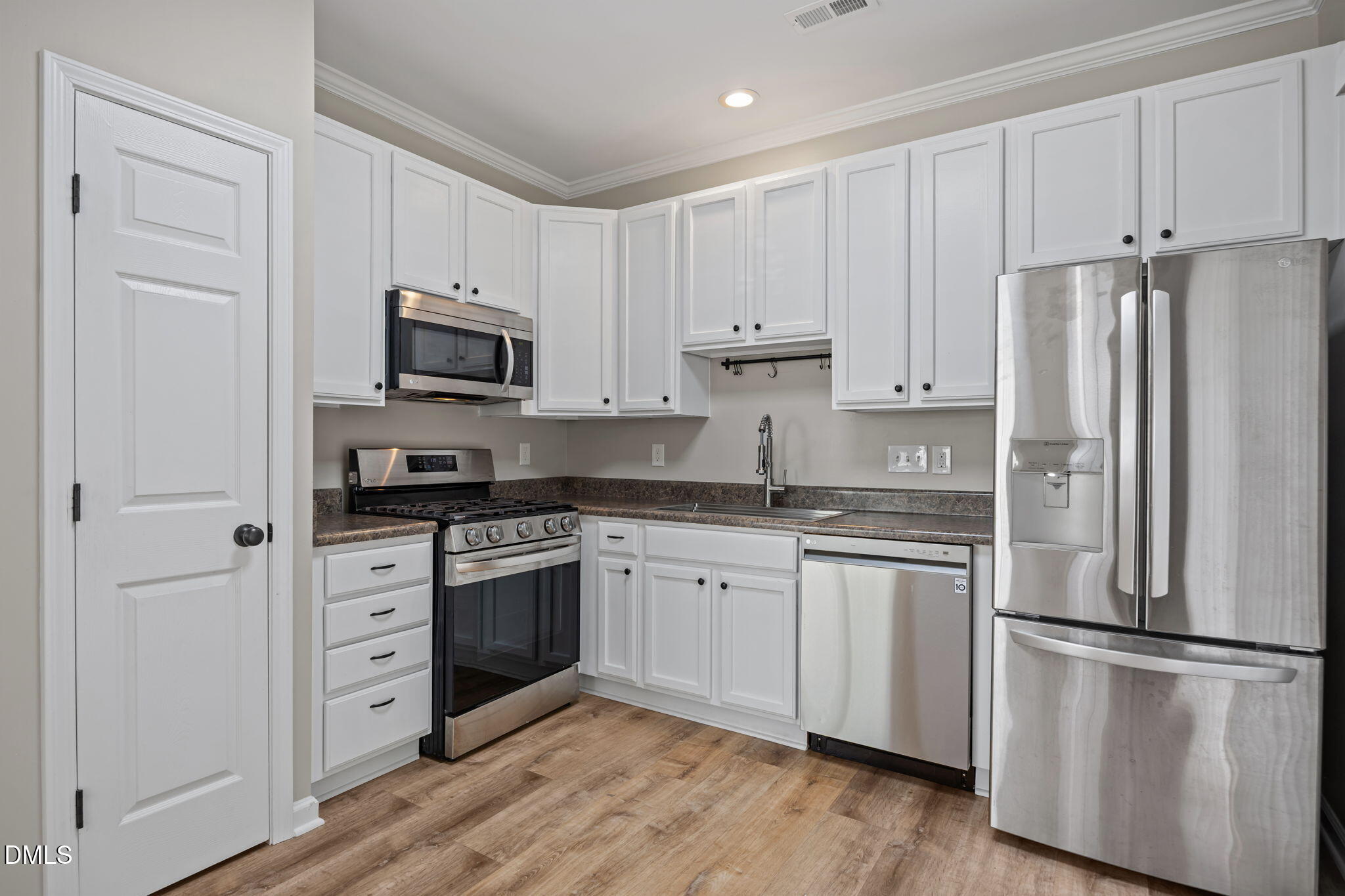 11700 Coppergate Drive, Unit 100 Raleigh, NC 27614 - Photo 12 of 40 20-web-or-mls-IMG_1549