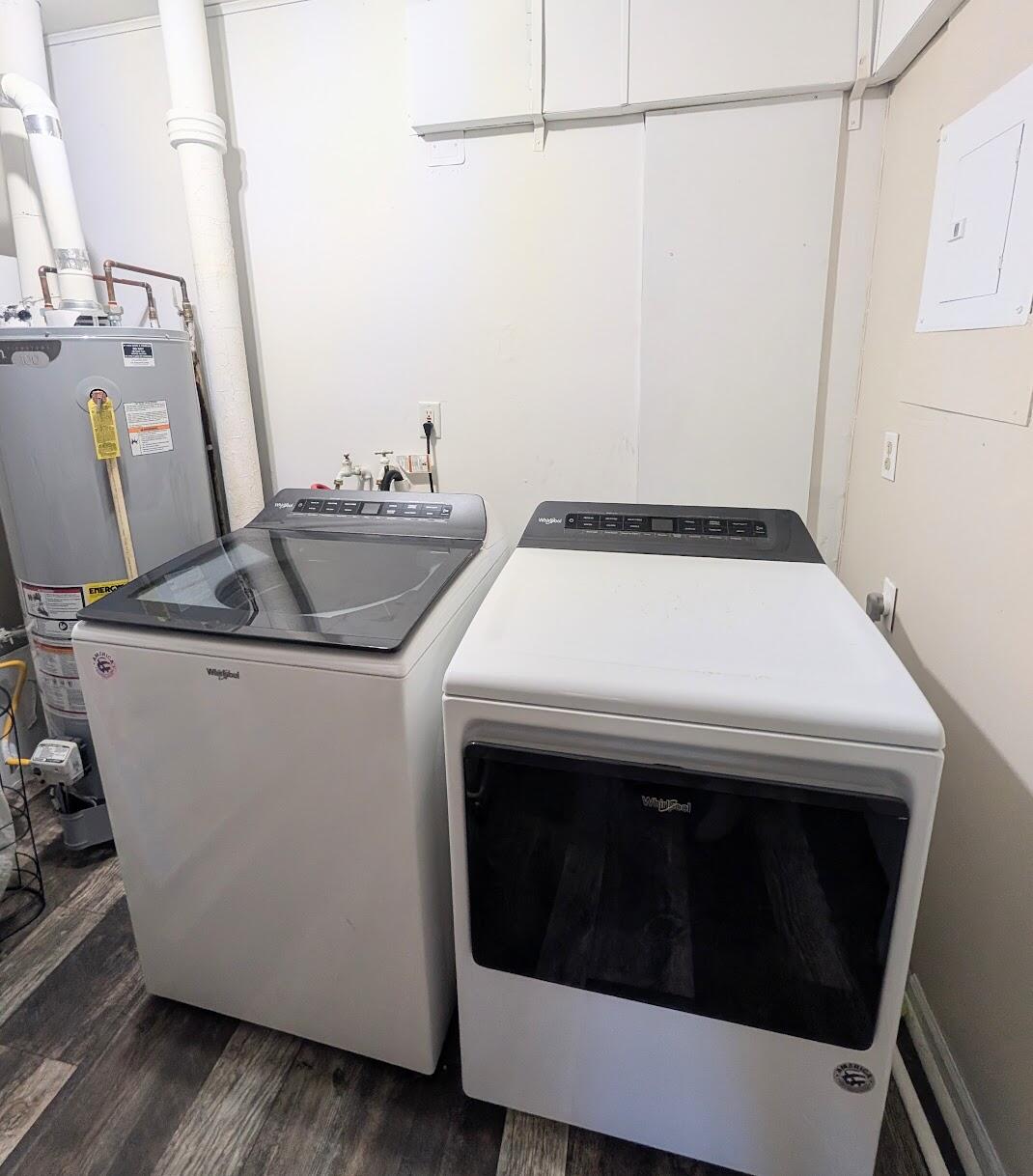 582 Riverside Drive Battle Creek, MI 49015 - Photo 15 of 24 PXL_20251016_195325472~2