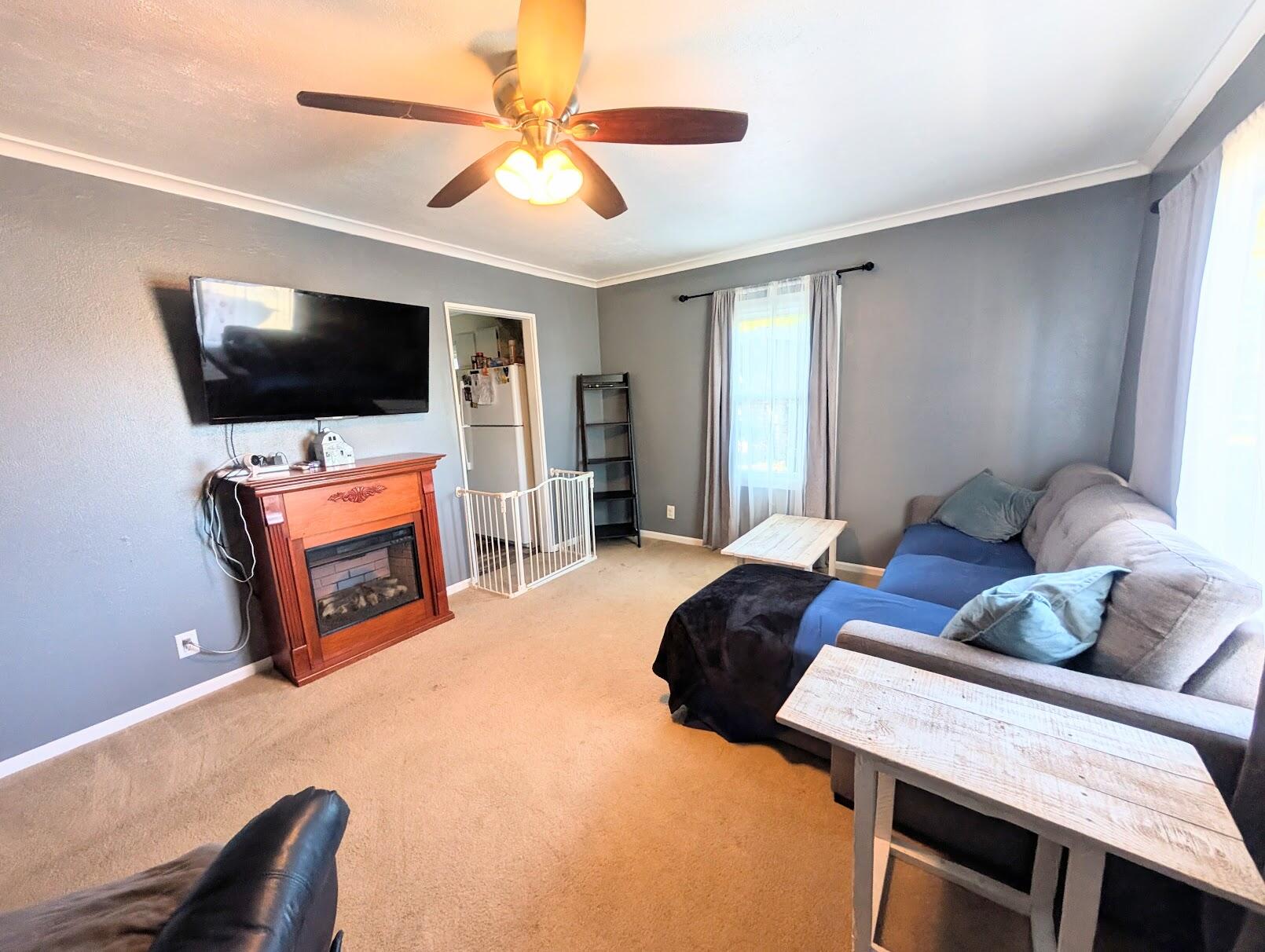 582 Riverside Drive Battle Creek, MI 49015 - Photo 9 of 24 PXL_20251016_195052925~2