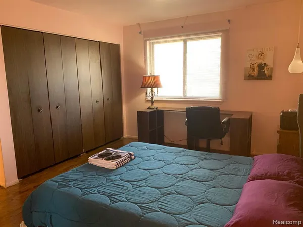 $925 | 22140 Dante Street, Oak Park, MI 48237