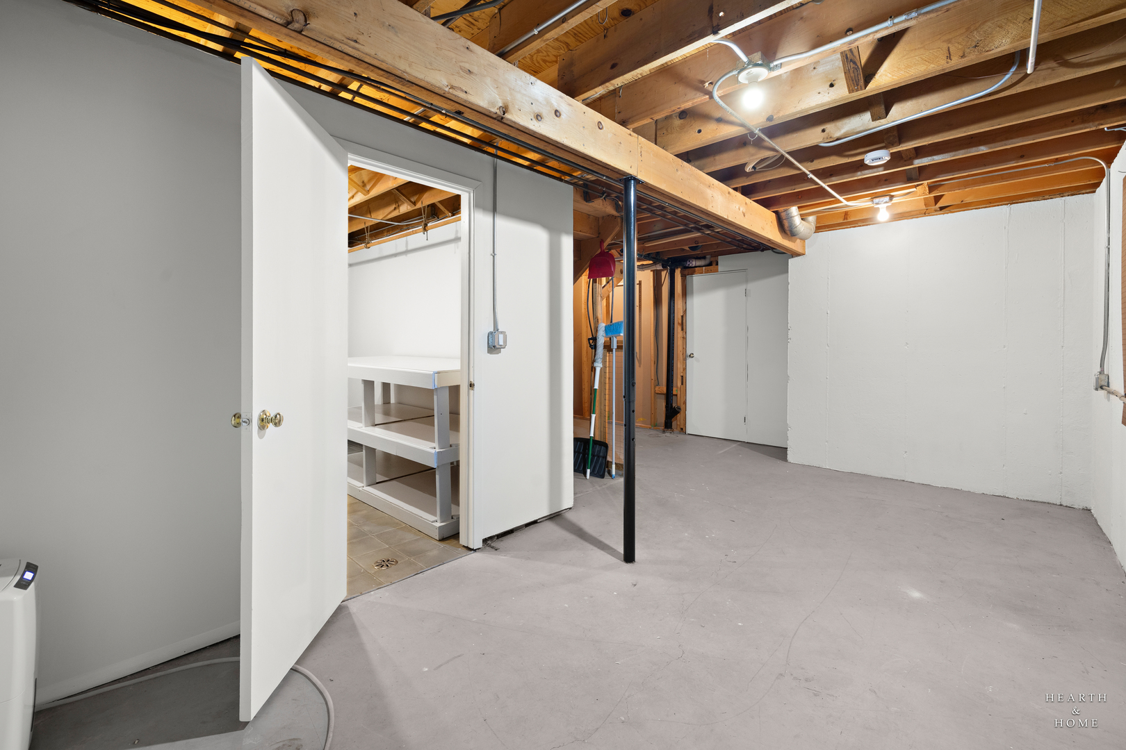 659 Alida Drive Cary, IL 60013 - Photo 30 of 33 a view of a room with an empty space