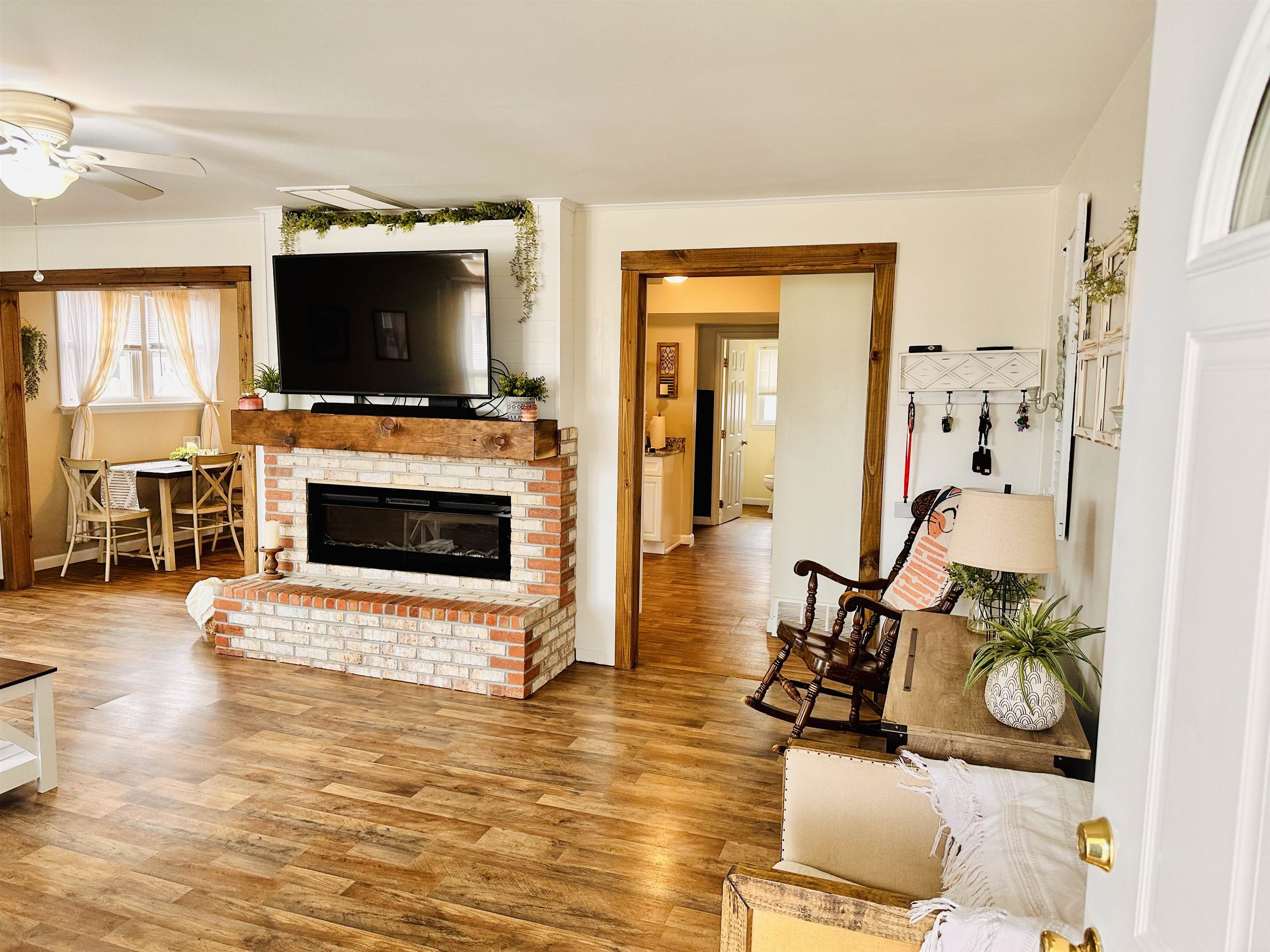 203 East Vermont Avenue Rio Grande, NJ 08242 - Photo 3 of 21 Gallery Image 3