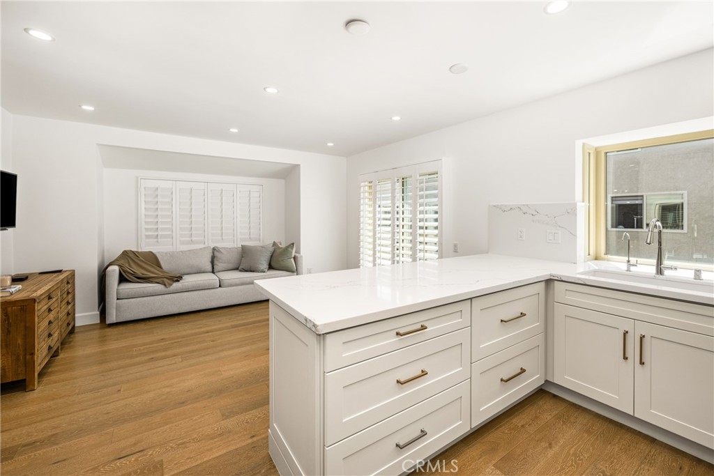 8 Moon Shadow, Unit 8 Irvine, CA 92603 - Photo 19 of 41