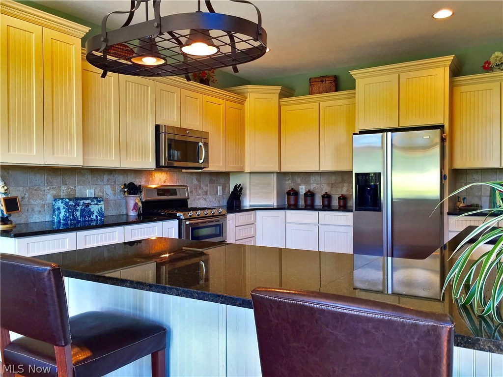 5688 Spring Ridge Drive Wadsworth, OH 44281 - Photo 9 of 35