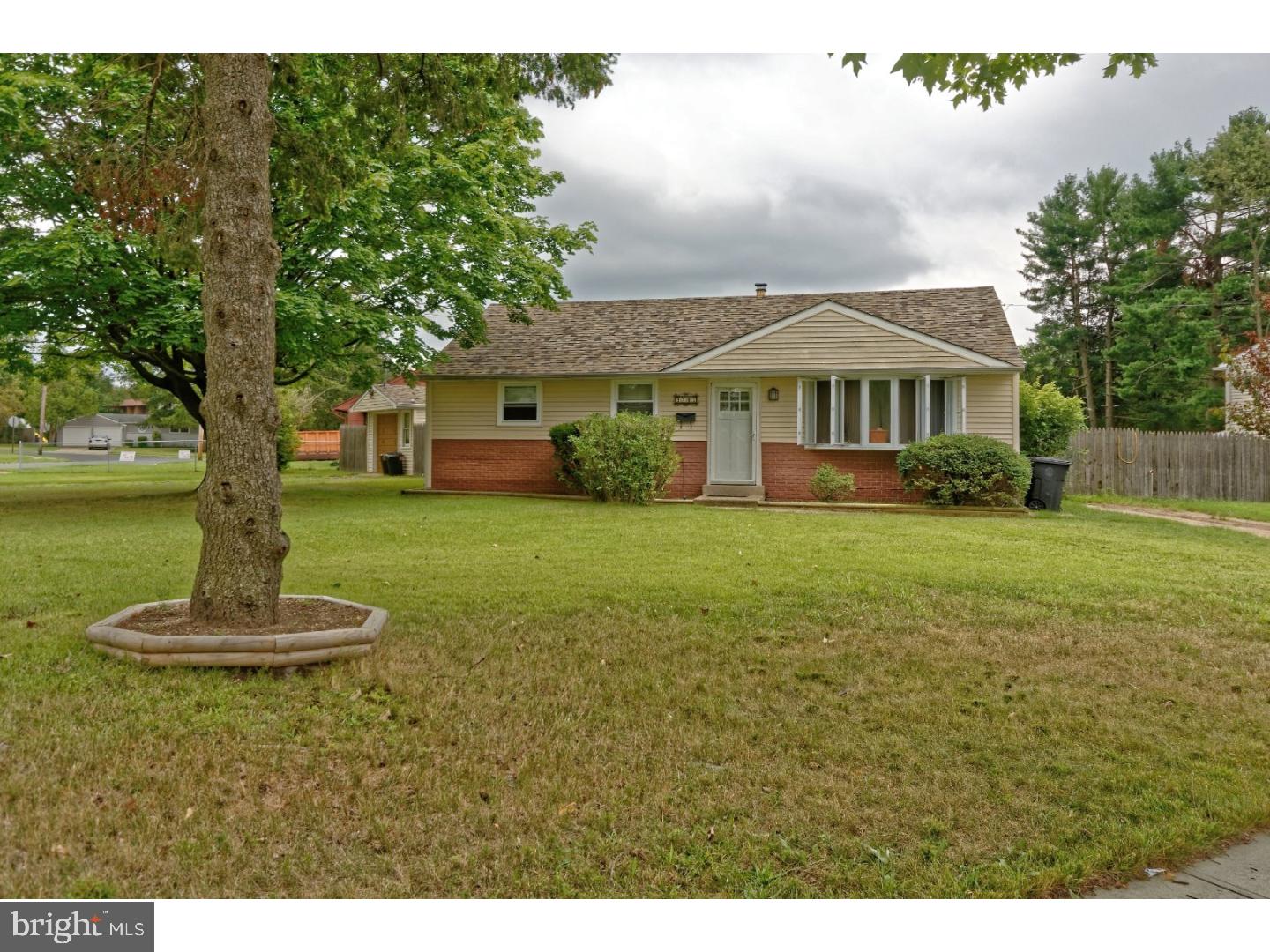 1207 Monmouth Road Deptford, NJ 08096 - Photo 4 of 24 Gallery Image 4