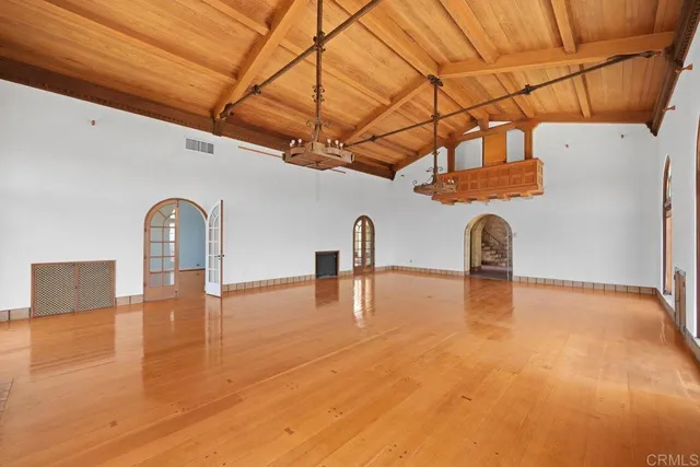 $4,100,000 | 3600 Paradise Valley Road, National City, CA 91950