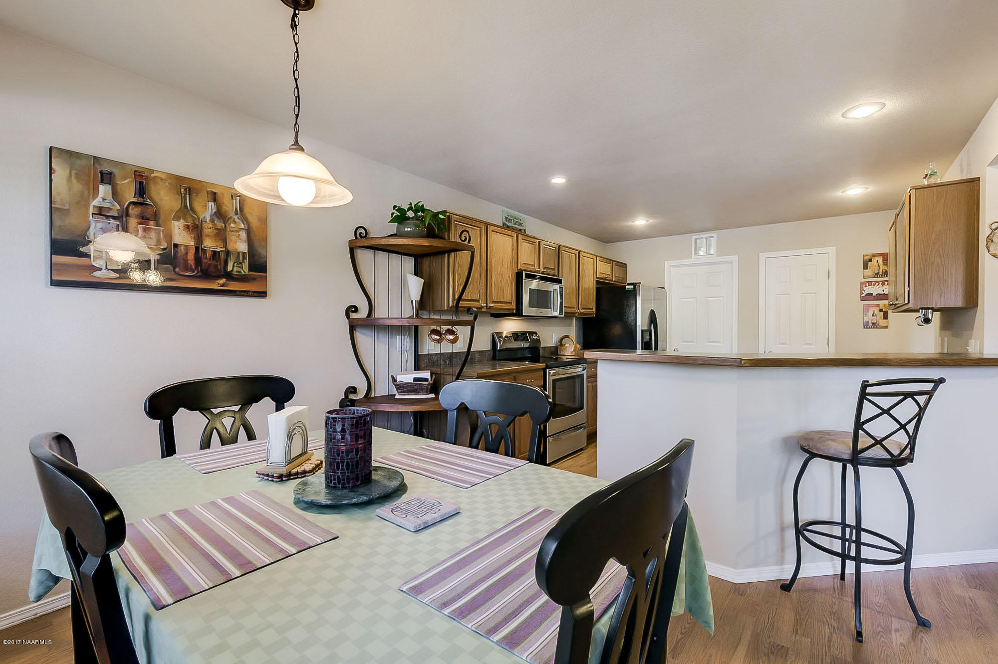4939 South Pyrite Road Flagstaff, AZ 86005 - Photo 14 of 36 Kitchen