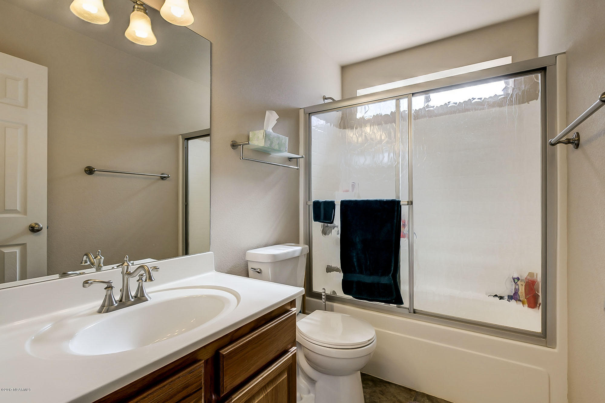 4939 South Pyrite Road Flagstaff, AZ 86005 - Photo 24 of 36 2nd Bathroom