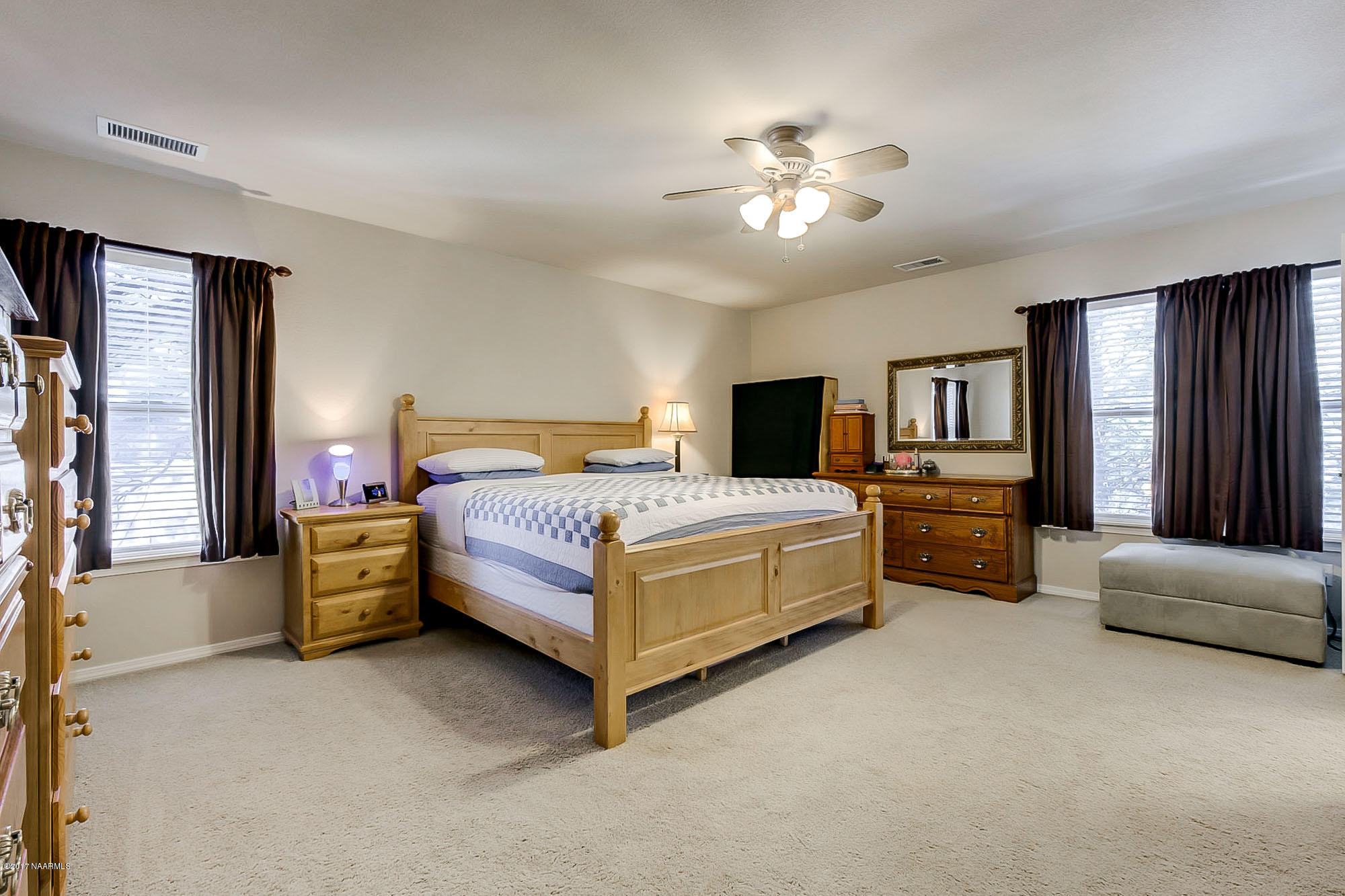 4939 South Pyrite Road Flagstaff, AZ 86005 - Photo 25 of 36 Master Bedroom