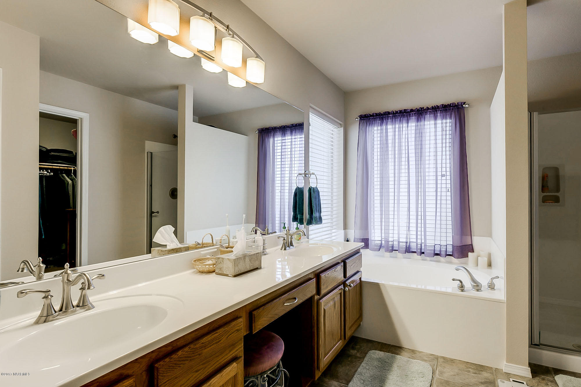 4939 South Pyrite Road Flagstaff, AZ 86005 - Photo 27 of 36 Master Bathroom
