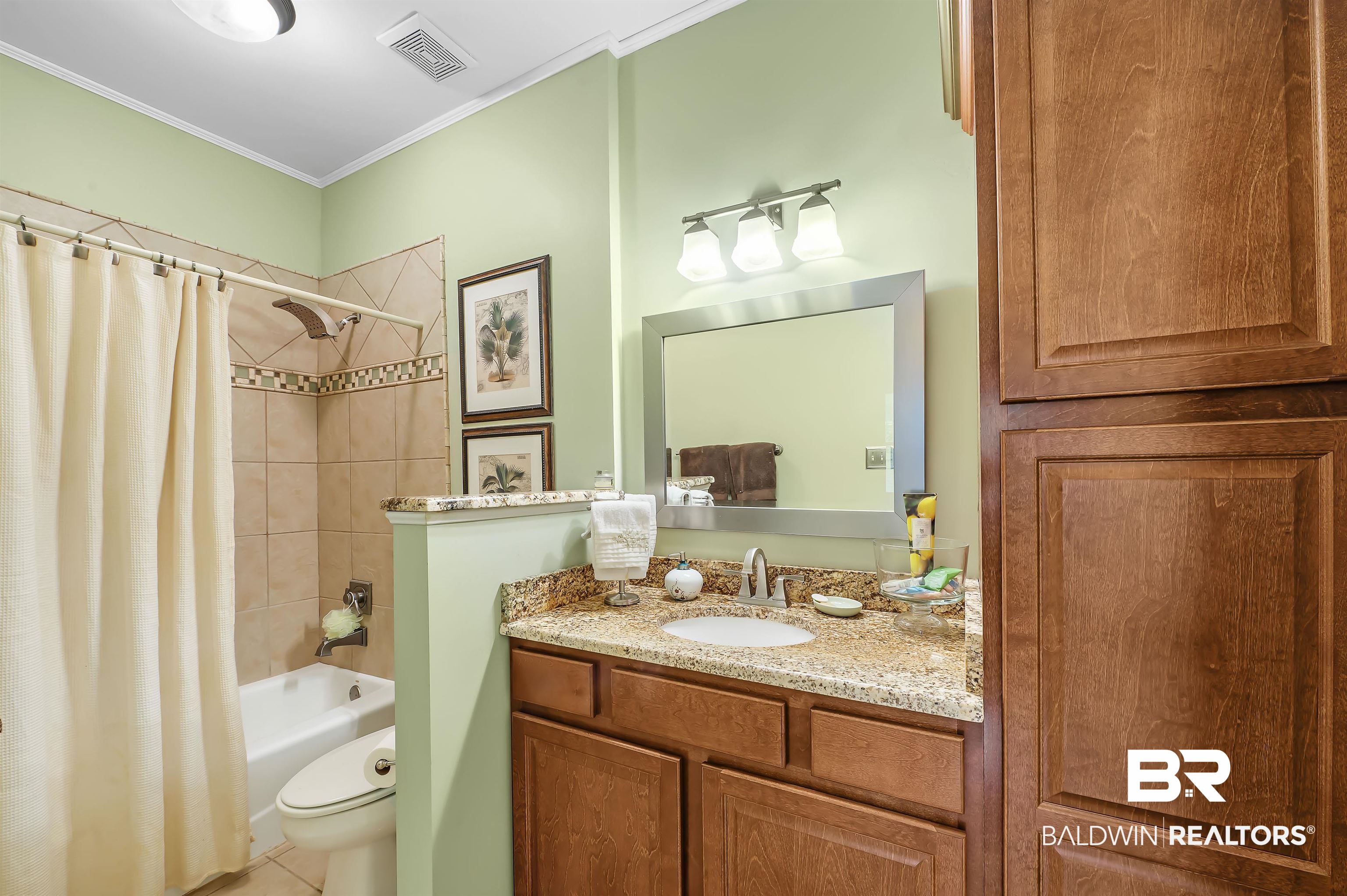 8963 North Court Daphne, AL 36527 - Photo 21 of 29 Bath 2