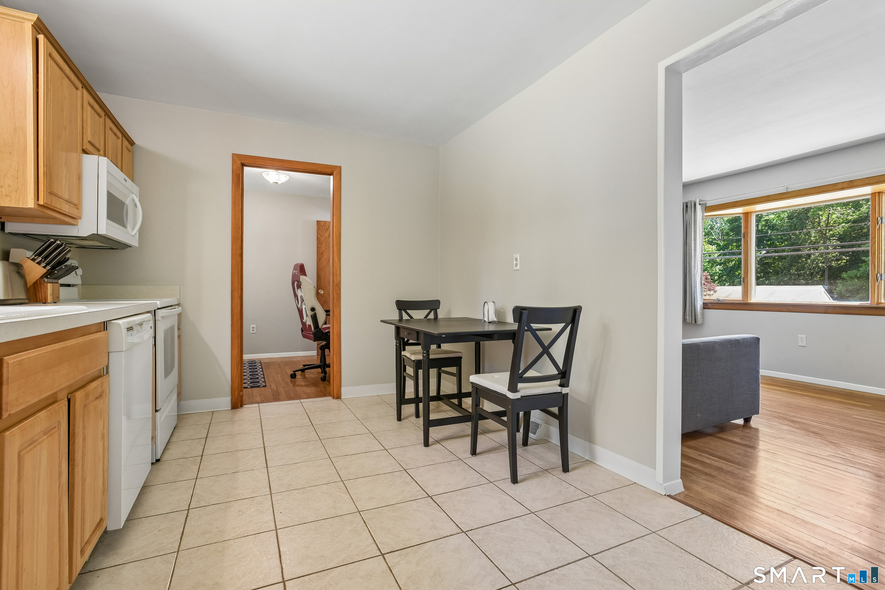 23 Ridgecrest Road Wallingford, CT 06492 - Photo 11 of 25