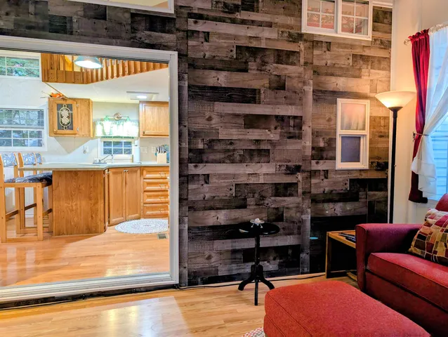 $250,000 | 7 Hollows Road, Holderness, NH 03245