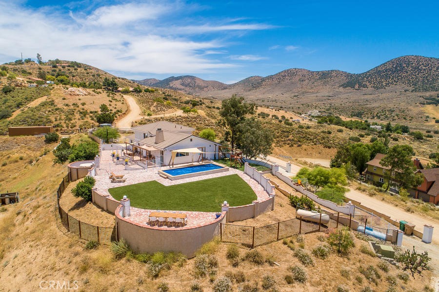 9175 Yucca Hills Road Agua Dulce, CA 91390 - Photo 2 of 70
