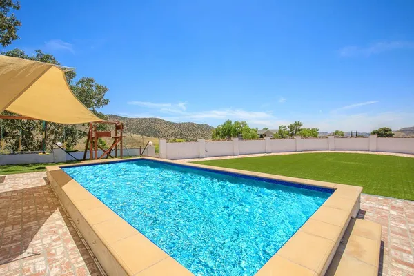 $1,050,000 | 9175 Yucca Hills Road, Agua Dulce, CA 91390