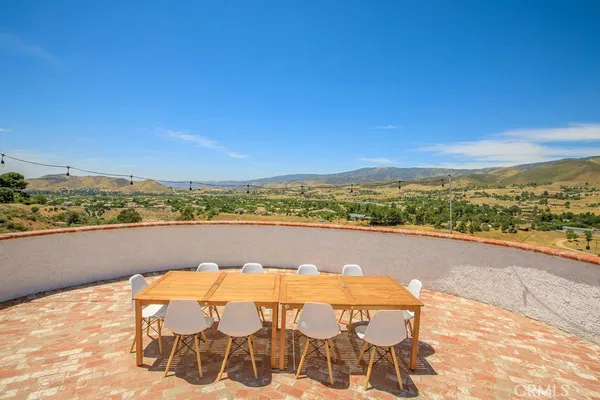 $1,050,000 | 9175 Yucca Hills Road, Agua Dulce, CA 91390