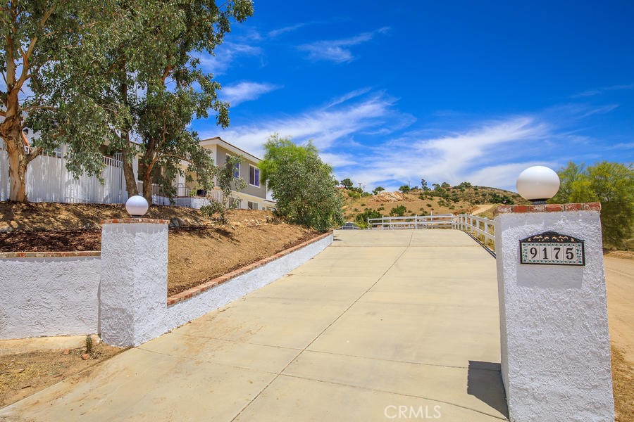 9175 Yucca Hills Road Agua Dulce, CA 91390 - Photo 5 of 70