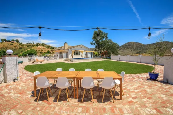 $1,050,000 | 9175 Yucca Hills Road, Agua Dulce, CA 91390