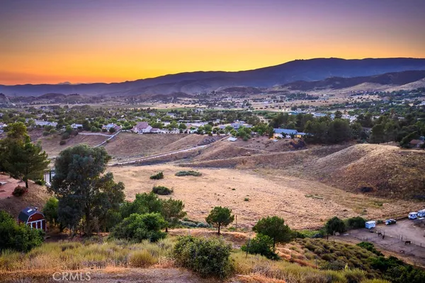$1,050,000 | 9175 Yucca Hills Road, Agua Dulce, CA 91390