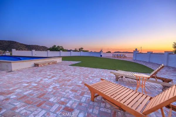 $1,050,000 | 9175 Yucca Hills Road, Agua Dulce, CA 91390