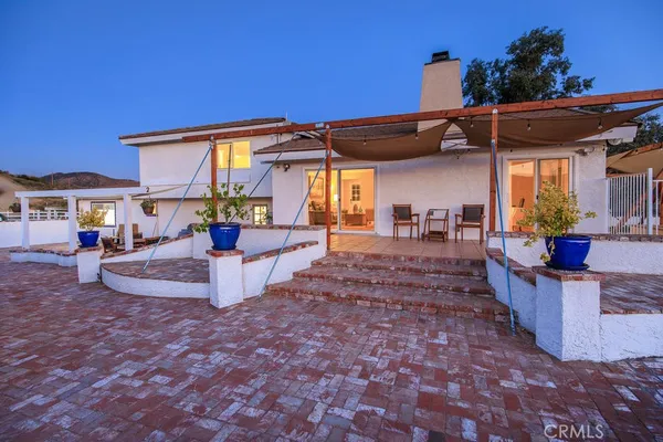 $1,050,000 | 9175 Yucca Hills Road, Agua Dulce, CA 91390