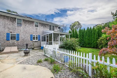 $899,000 | 25 Harris Hill Road, East Falmouth, MA 02536