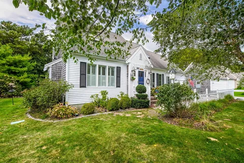 $899,000 | 25 Harris Hill Road, East Falmouth, MA 02536