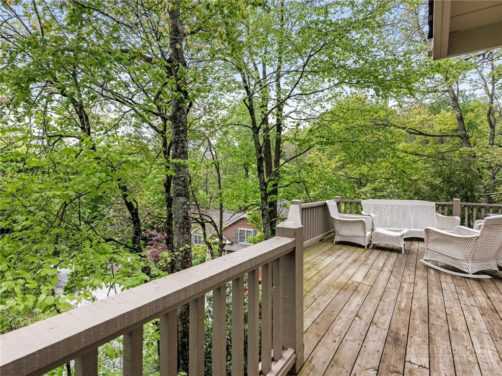 235 Valley View Road Blowing Rock, NC 28605 - Photo 19 of 32