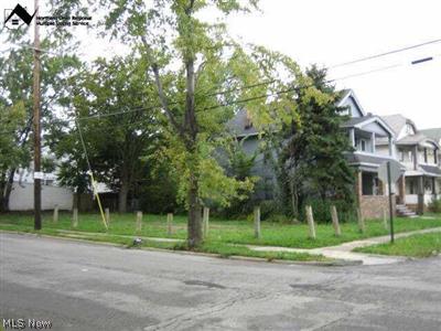 946 Alhambra Road Cleveland, OH 44110 - Photo 1 of 1