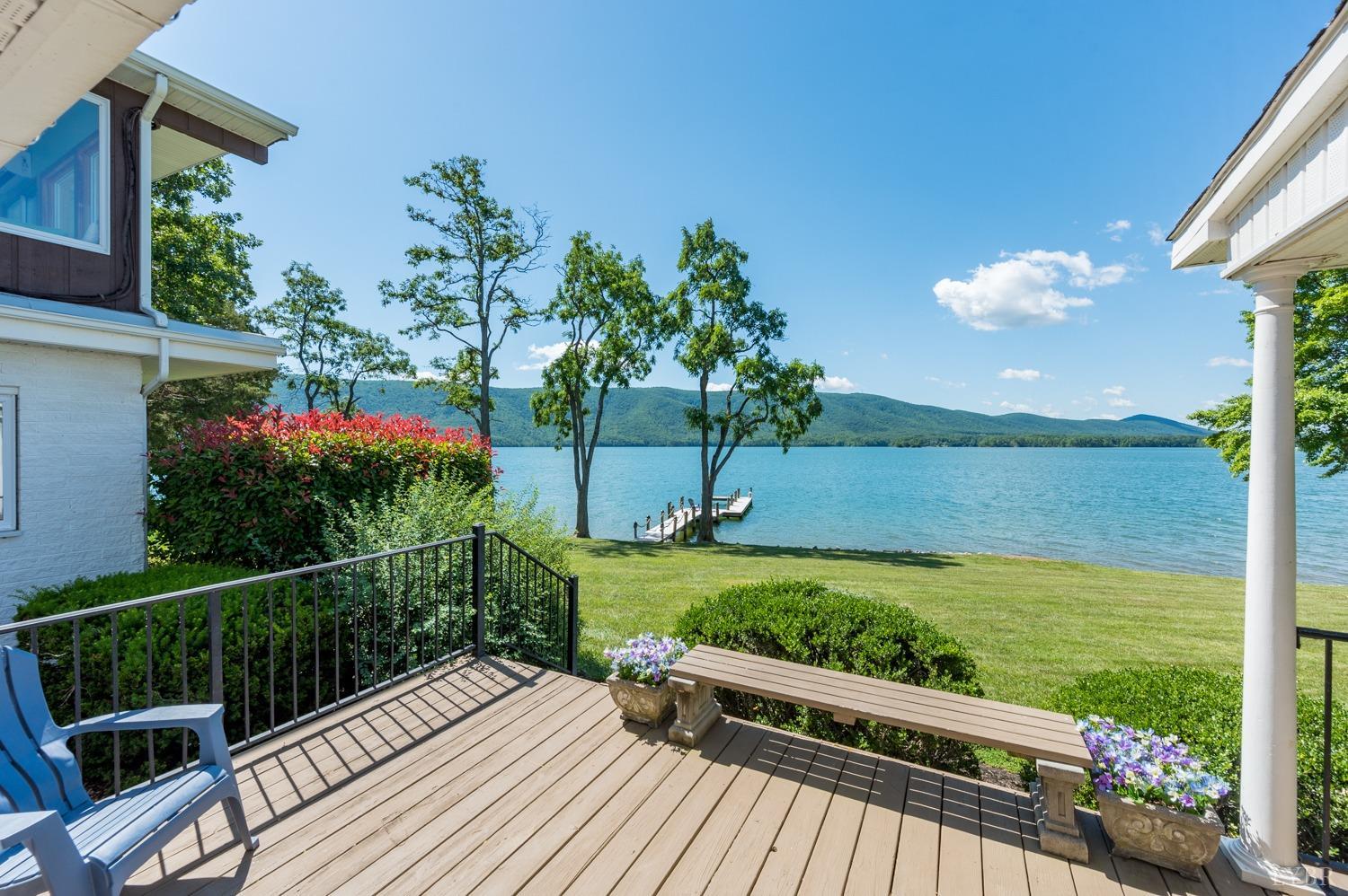 311 Anthony Home Road Huddleston, VA 24104 - Photo 58 of 70 a view of a balcony with wooden floor