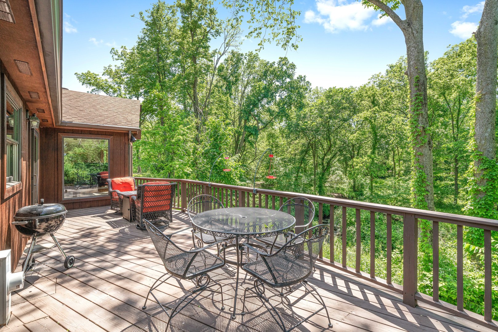 911 Melugins Grove Road Compton, IL 61318 - Photo 23 of 60 a view of a chairs and table in the roof deck