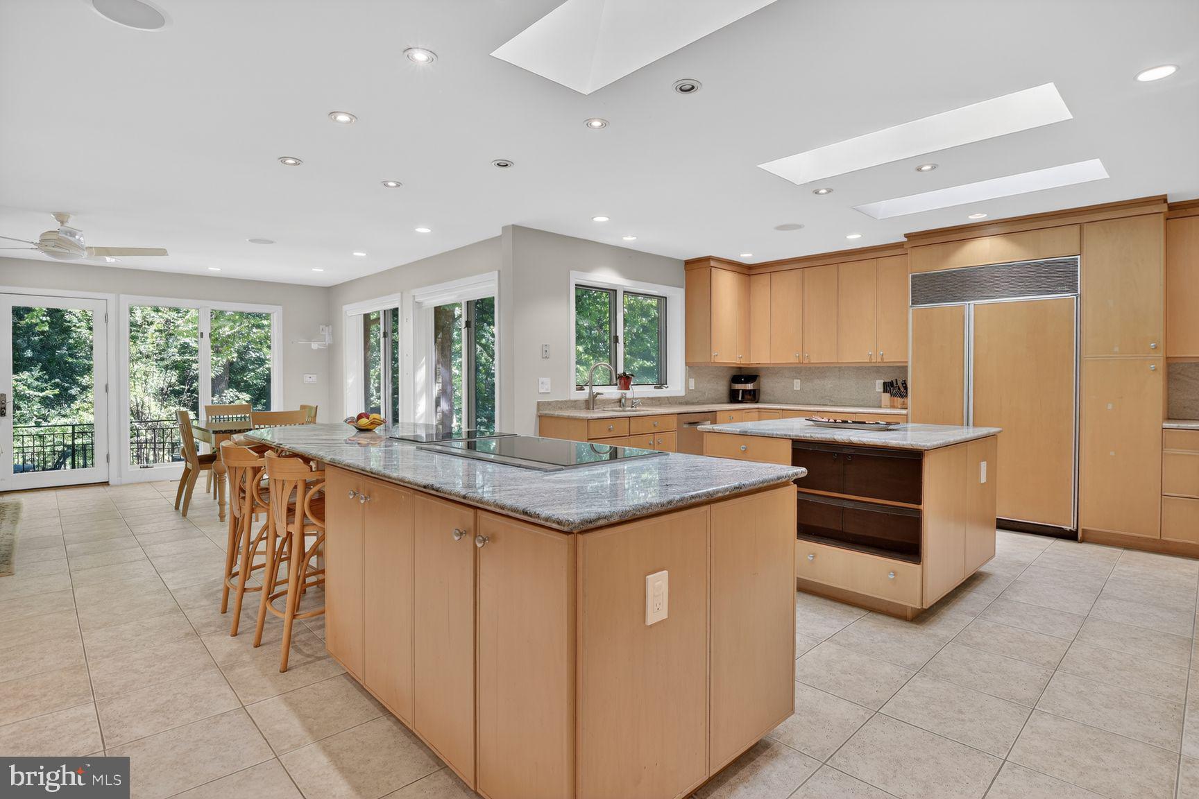 10801 Balantre Lane Potomac, MD 20854 - Photo 18 of 71